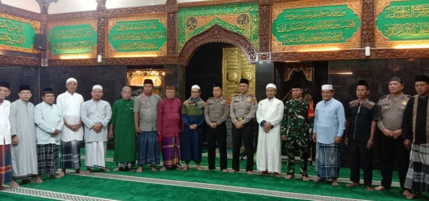 Sat Binmas Polrestabes Medan Gelar Safari Subuh di Medan Johor