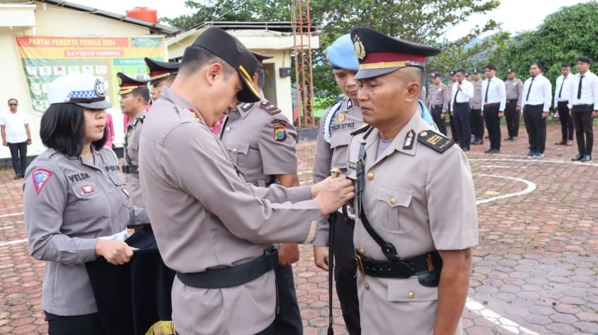 Kapolres Pimpin Serah Terima Jabatan Pejabat Polres Pakpak Bharat