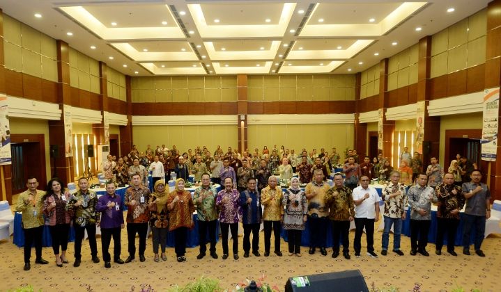 Pj Gubernur Minta Bank Sumut Segera Terapkan POJK 17/2023