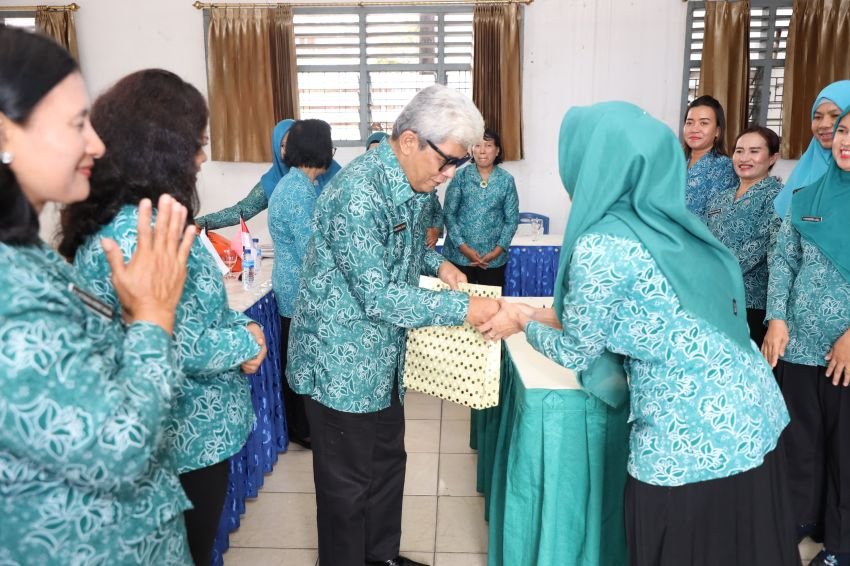 Ketua TP PKK Kota Pematang Siantar H Kusma Erizal Ginting SH hadiri acara Agenda Bulanan