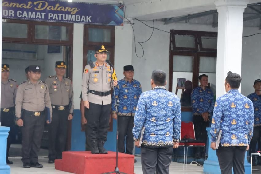 Kapolrestabes Medan Pimpin Upacara Hari Kesadaran Nasional di Kantor Camat Patumbak