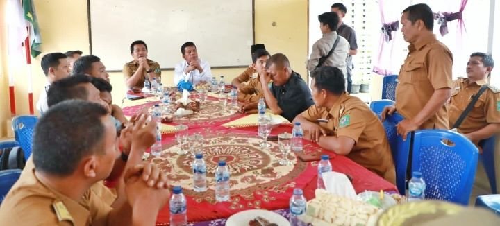 Bupati Simalungun Perintahkan Instansi Terkait Tinjau Kerusakan Irigasi di Nagori Sigodang Barat dan Nagori Sipoldas