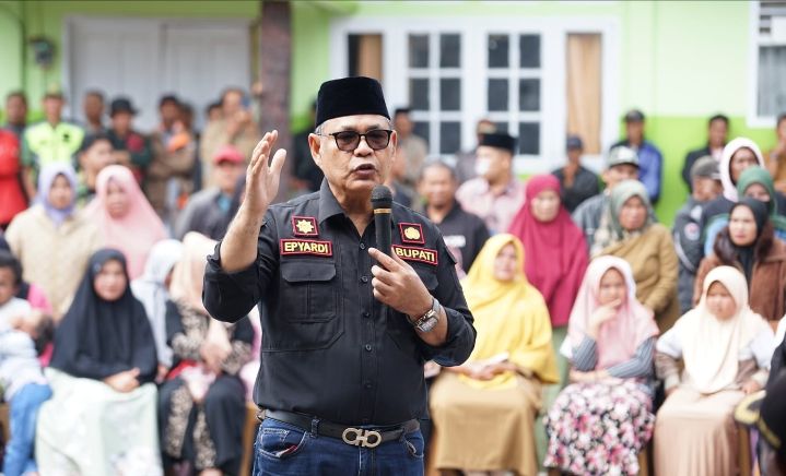 Bupati Solok bersama Anggota Komisi V DPR RI Temu Ramah Dengan Masyarakat Jorong Koto Lipek Pageh Nagari Sungai Nanam