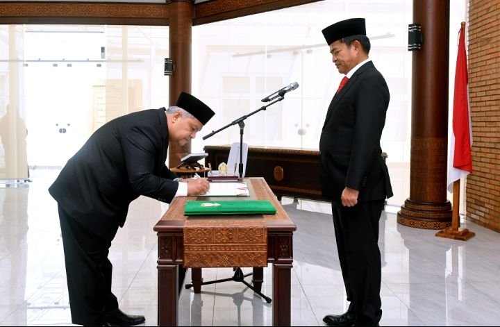 Pj Gubernur Lantik Wakil Ketua III Baznas Sumut