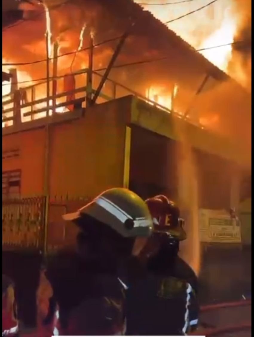 4 Unit Rumah Terbakar di Patimura, Salah Satunya Rumah Amru Lubis Wapemred Sumut24