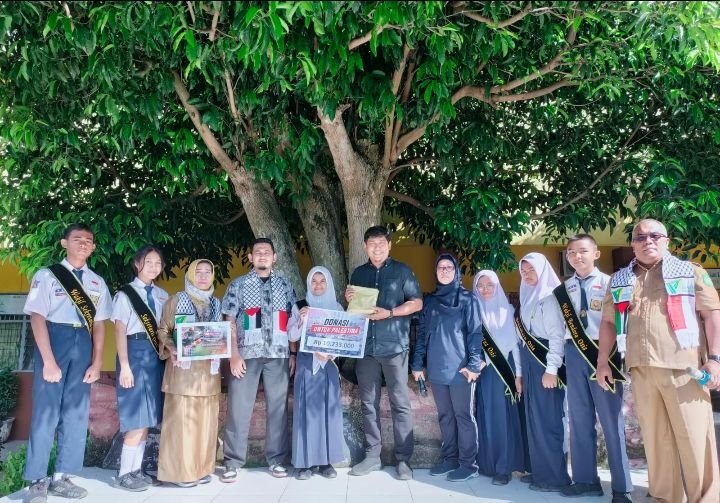 UPT SMP Negeri 40 Salurkan Donasi Rp10 Juta Untuk Palestina