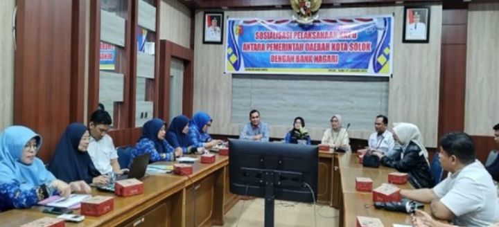 Pemerintah Kota Solok Bersama Dengan Bank Nagari dan Bank Mandiri Melaksanakan Sosialisasi (KKPD)