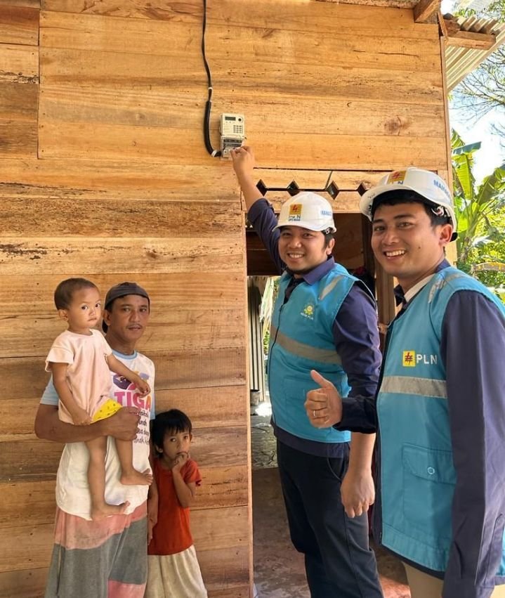 3.344 Masyarakat di Sumut Kini Nikmati Terangnya Listrik PLN