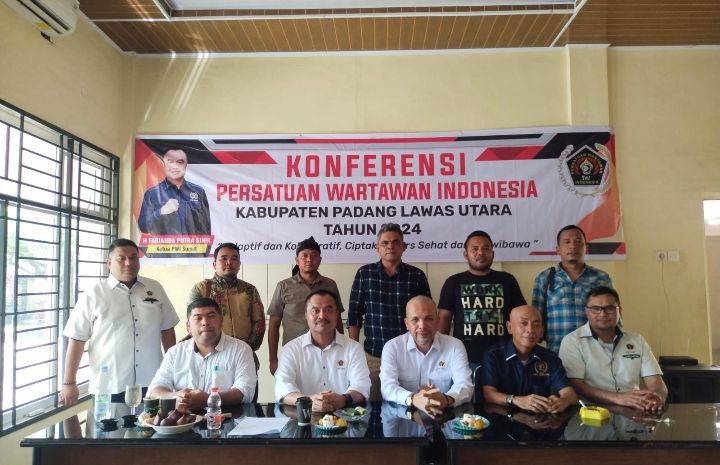 Konferensi PWI Paluta I, Tohong Kembali Terpilih Secara Aklamasi