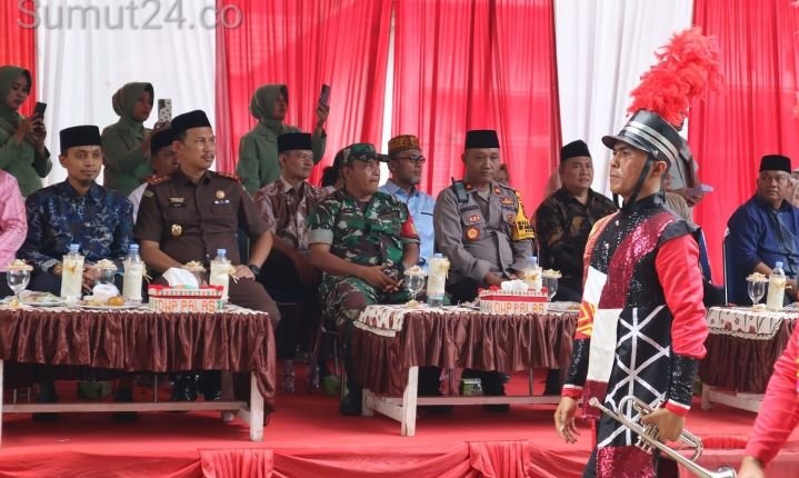 Waka Polres Kompol Sugianto Hadiri Pawai Ta'aruf MTQ Ke 15 Kabupaten Palas