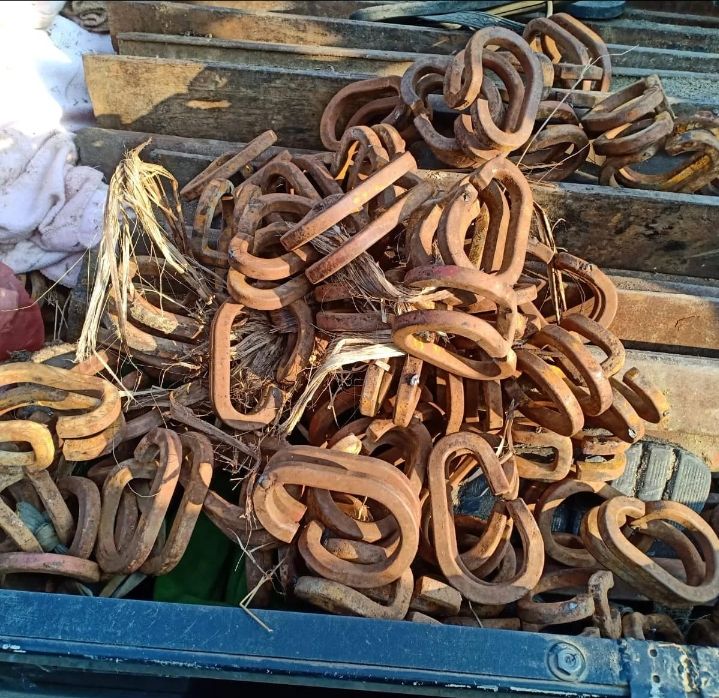 Komplotan Maling Besi Rel Kereta Api Ditangkap di SPBU Aek Loba