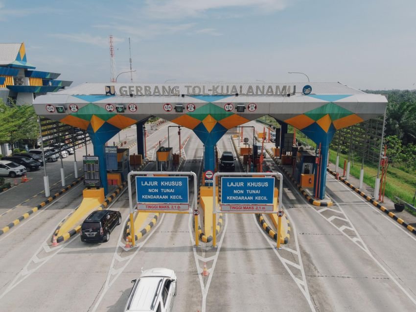Sejumlah Ruas Tol Di Regional Nusantara Alami Peningkatan Volume Lalu Lintas Jelang Libur Panjang Isra Mikraj dan Imlek 2024