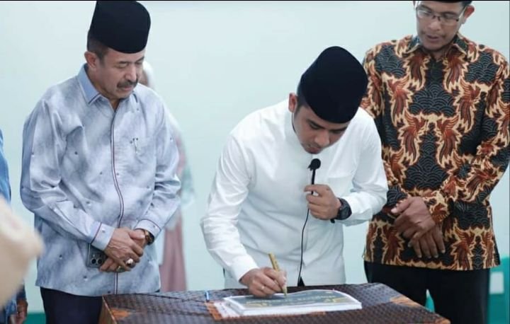 Wakil Walikota Solok, Dr. H. Ramadhani Kirana Putra Meresmikan Mushalla Al Baroqah
