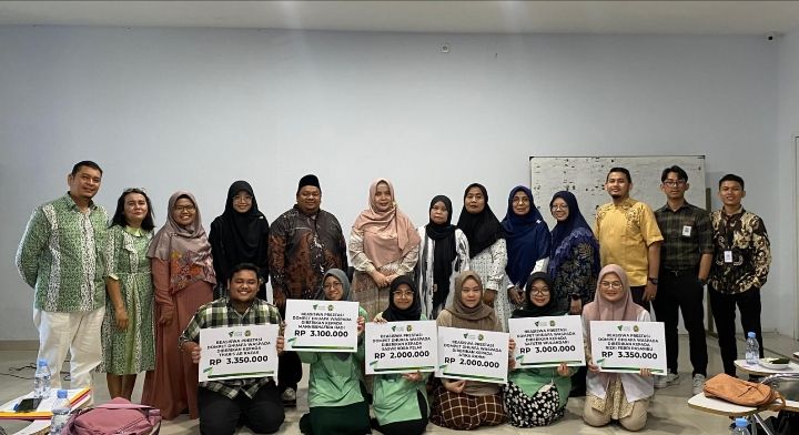 DD Waspada Serah Terima Beasiswa Prestasi Mahasiswa FKG USU