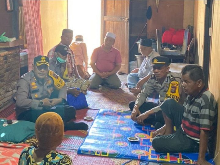 Mulianya Hati Kapolres Padangsidimpuan AKBP Dudung Setyawan Kunjungi dan Beri Tali Asih Warga Penderita Tumor Ganas