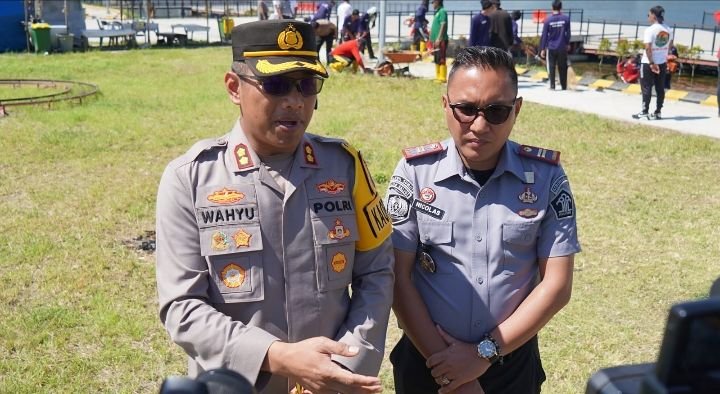 Kapolres Toba Laksanakan Bersih-Bersih Venue Sambut F1H20