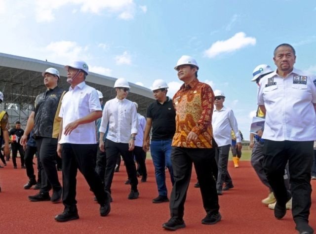 Tinjau Sport Centre Bersama Menko PMK dan Menpora, *Pj Gubernur Sumut Optimis Stadion Sepakbola Rampung Juli*