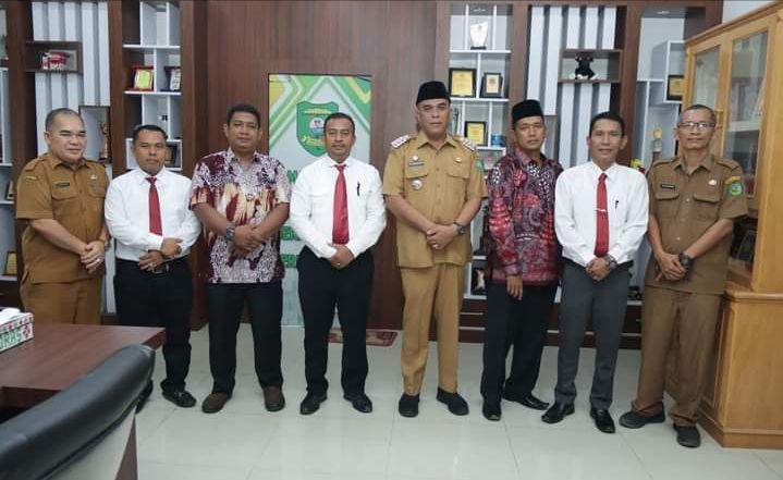 Tahapan Wawancara Akhir Seleksi Direksi PDAM Tirta Madina, Ini Arahan Sukhairi Nasution