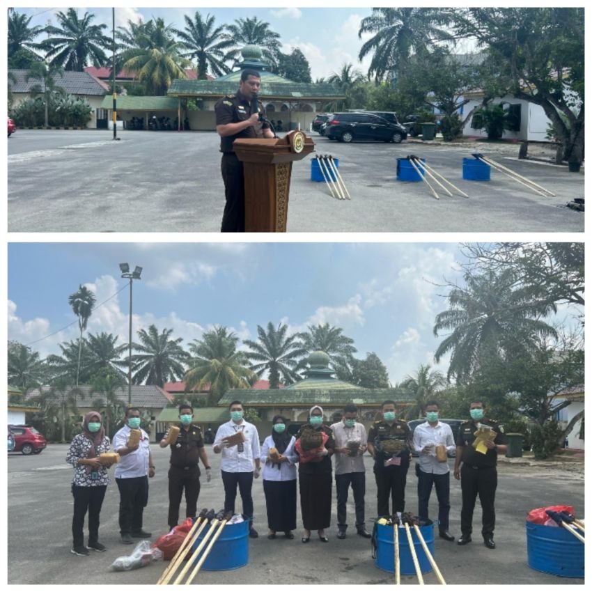 Kejari Langkat Musnahkan Barang Bukti dan Barang Rampasan Perkara Tindak Pidana Umum