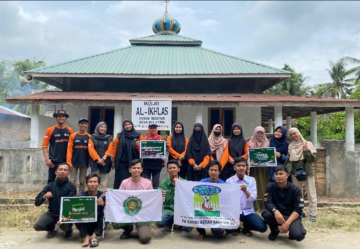 Sambut Ramadhan, DDV Sumut Bersih-bersih Masjid di Desa Bulu Cina