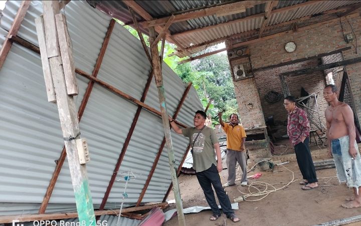 Angin Puting Beliung di Sergai Robohkan Rumah Warga di Tiga Kecamatan