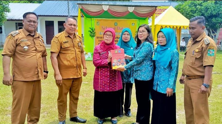 Tim Evaluasi Desa Binaan Prov. Sumut Kunjungi Nagori Percontohan PHBS di Kabupaten Simalungun