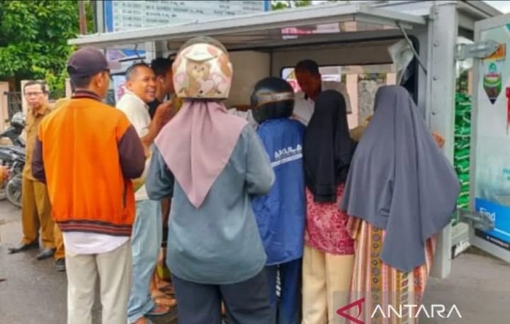 Guna Menekan Inflasi Daerah Pemerintah Kota Menggelar Bazar atau Pasar Murah
