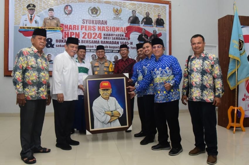 PWI Deli Serdang Beri Apresiasi Kepada Bupati HM Ali Yusuf Siregar