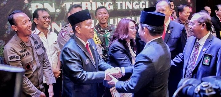 Bupati Simalungun Bersama Forkopimda Hadiri Sidang Istimewa Pengadilan Negeri Medan*  Simalungun Bupati Simalungun Radiapoh Hasiholan Sinaga bersama F