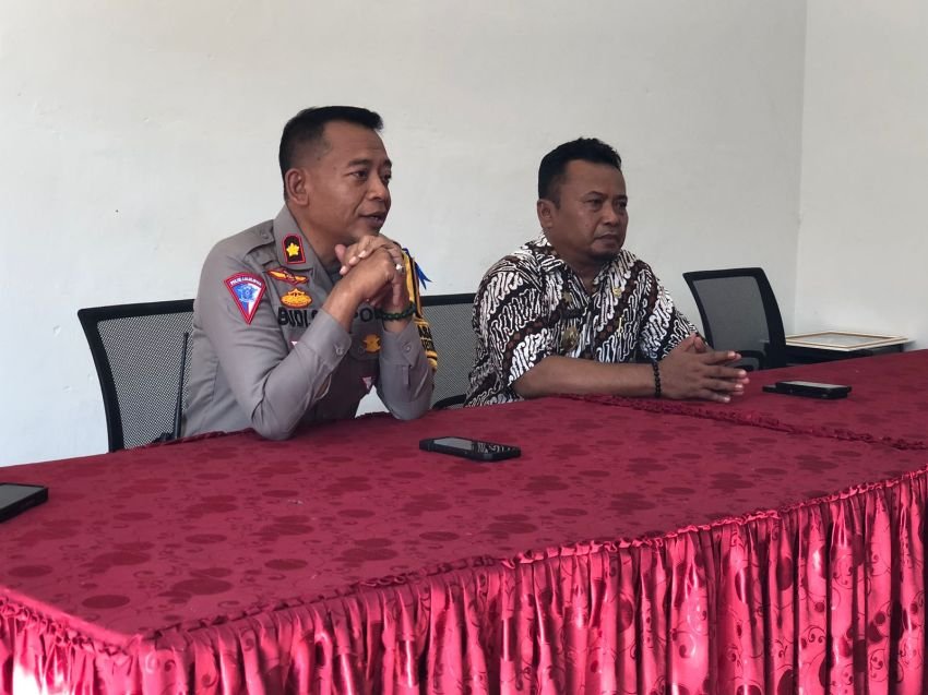Polisi Masuk Desa, Kasat Lantas Polresta Deli Serdang Sosialisasikan Ops Keselamatan Toba 2024 di Tamora