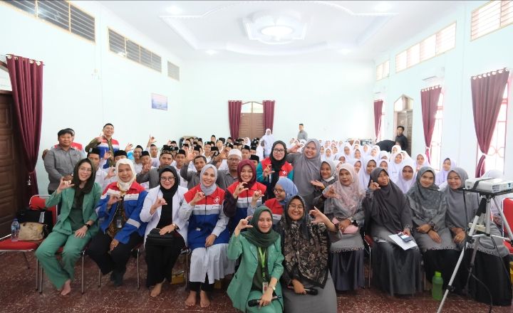 Cegah Penyakit Kulit, Siswa Antusias Ikuti Sosialisasi dan Edukasi Kesehatan dari Pertamina