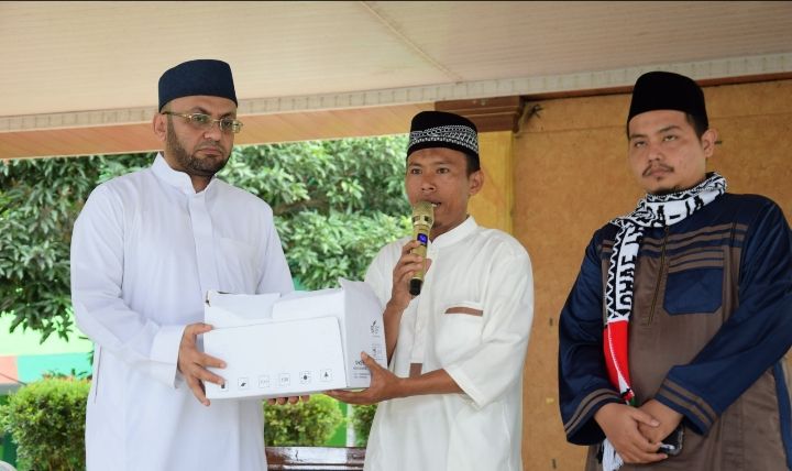 MAN 2 Deli Serdang Serahkan Donasi Kemanusiaan Untuk Rakyat Palestina Saat Kunjungan Dakwah Syeikh Asal Palestina