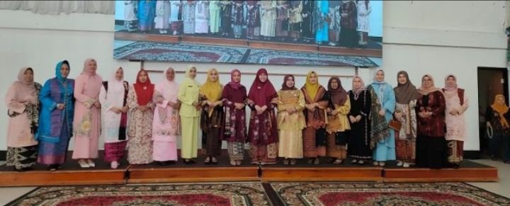 Pertemuan Iskada se-Sumbar di Hadiri Ny. Dona Ramadhani