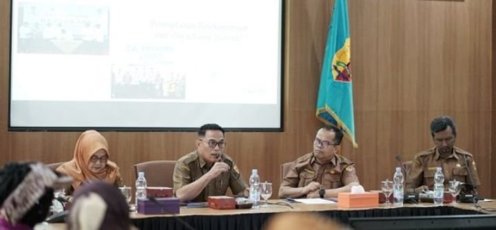 Asisten II Sekretariat Daerah Bidang Ekonomi dan Pembangunan, Jefrizal S.Pt, MT Buka  Resmi Musrenbang RKPD Kota Solok Tahun 2015