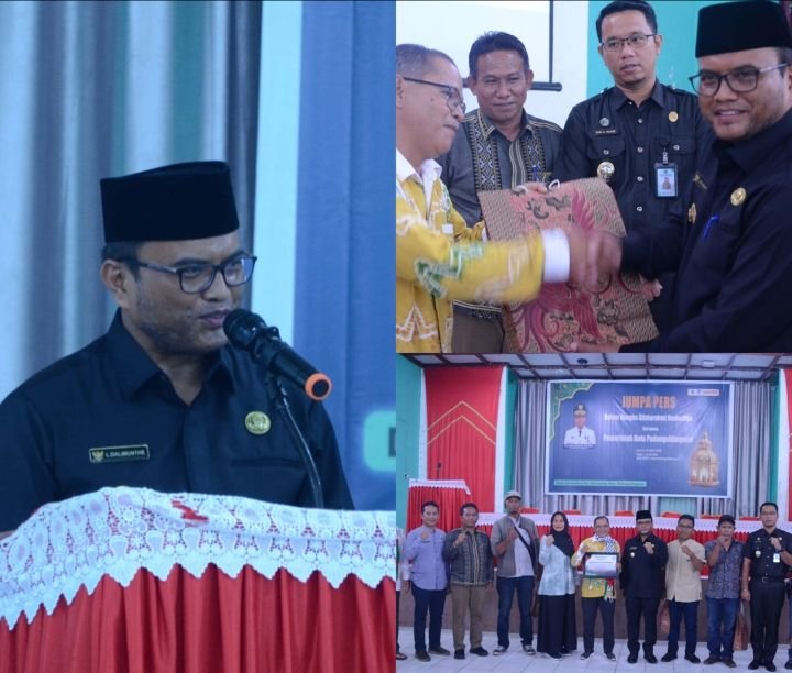 Pj Walikota Padangsidimpuan Gelar Jumpa Pers di Aula Man2