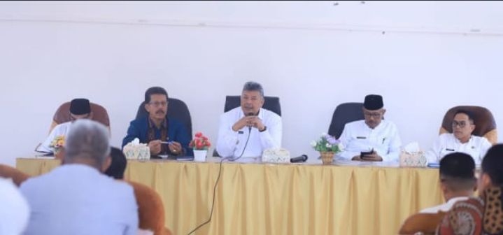 Wali Kota Solok, Zul Elfian Umar Memimpin Rapat Koordinasi Pemerintah Kota Solok