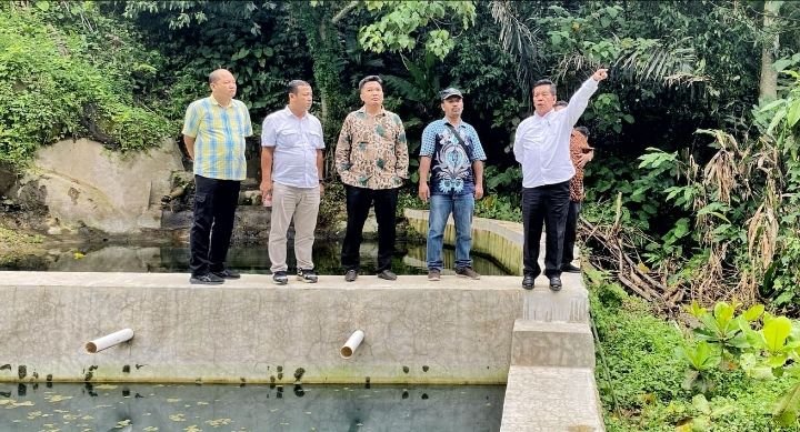 Tinjau Sumber Air di Kecamatan Panei, Bupati Simalungun Minta Dirut PDAM Cek Kelayakan Air