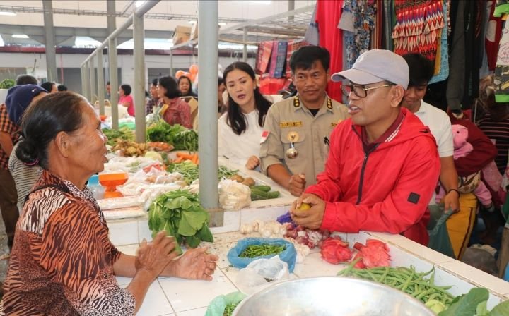 Serunya Berbelanja di Pasar Lumbanjulu,Tutup Jam 10.00 WIB.