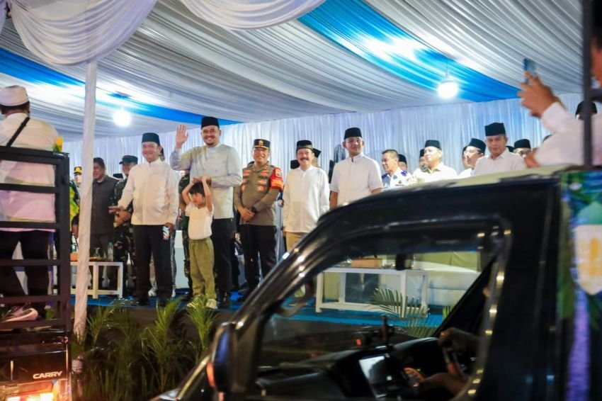 Semarak Pawai Kendaraan Meriahkan Malam Takbiran Idul Fitri 1445 H