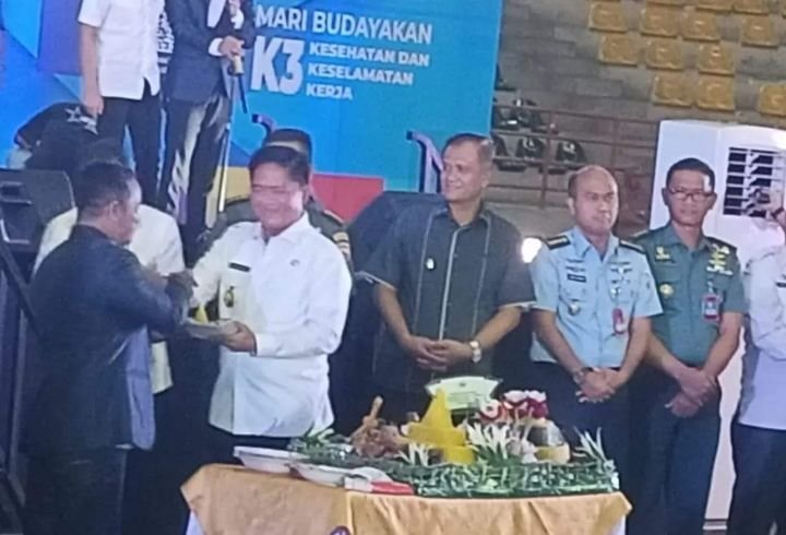 Wabup Pakpak Bharat Hadiri Perayaan Hari Buruh Nasional Di Medan