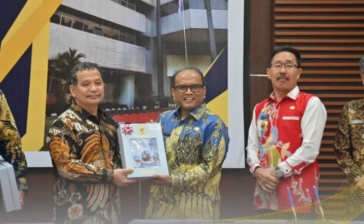 Pj. Walikota Letnan Dalimunthe Terima WTP Ke 4 Kali Berturut - Turut untuk Pemko Padangsidimpuan