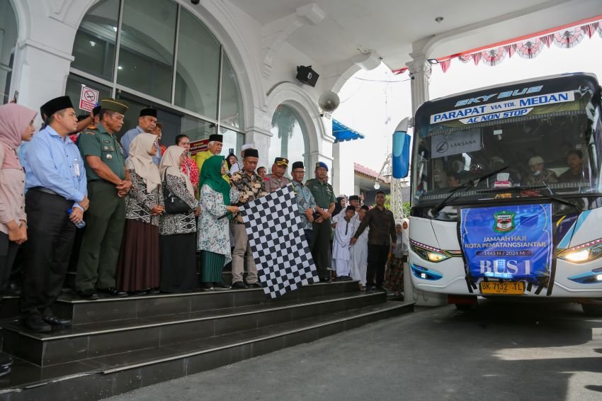 Wali Kota melepas pemberangkatan 198 calon jamaah Haji/Hajjah