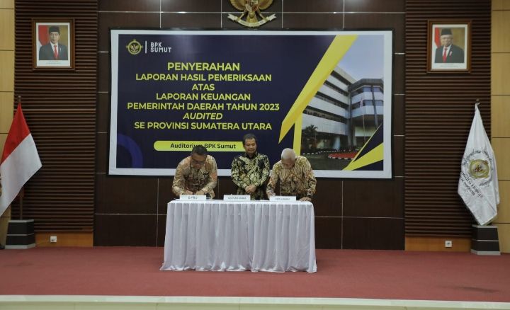 Pertahankan Opini WTP 7 Kali Berturut &ndash; Turut, Laporan Hasil Pemeriksaan LKPD Tahun 2023 Diterima Bupati Asahan