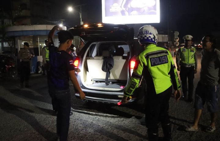 Gelar Razia Ops Antik Polres Sergai Razia Cafe Di Pinggiran Sungai Ular Dan Pantau Geng Motor