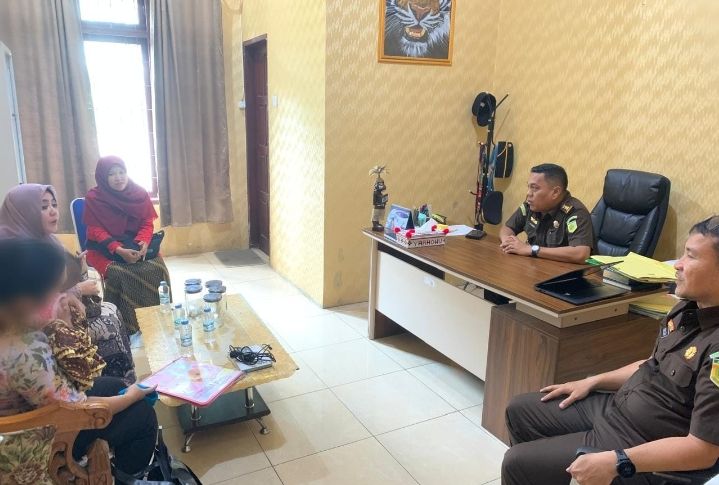 Pelayanan Hukum Kejari Padangsidimpuan dalam Membantu Korban Penelantaran Ibu dan Anak