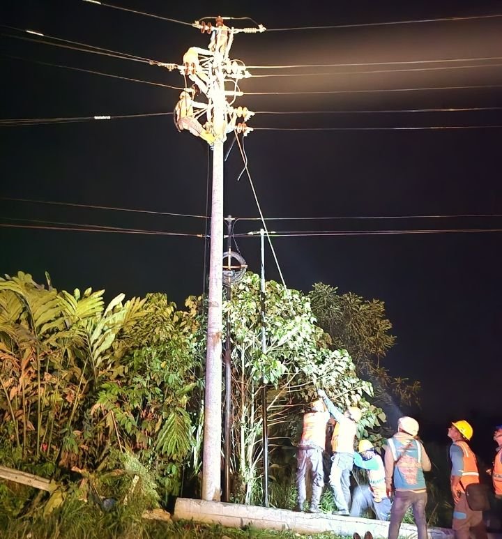 Kurang Dari 24 Jam, PLN Berhasil Pulihkan Kelistrikan di Kabupaten Tapanuli Utara Pasca Cuaca Ekstrem