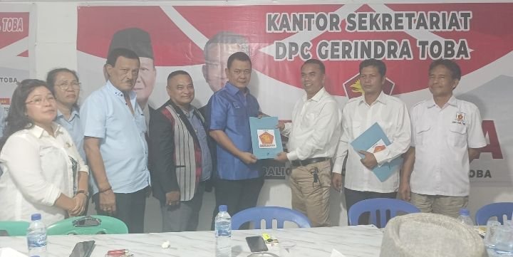 Robinson Tampubolon - Sabaruddin Tambunan Ikuti Kontestasi Pilkada Toba Melalui Gerindra
