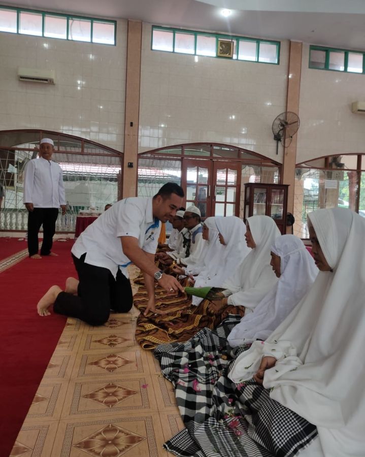 Manager PTPN IV Regional II Kebun Adolina Tempung Tawari Karyawan Calon Jemaah Haji