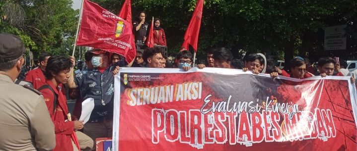 Massa IMM Geruduk Mapolrestabes Medan, Tindak Tegas Begal