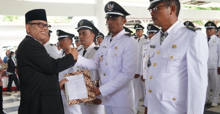 Jabatan 227 Kepala Desa se-Kabupaten Toba Diperpanjang jadi 8 Tahun